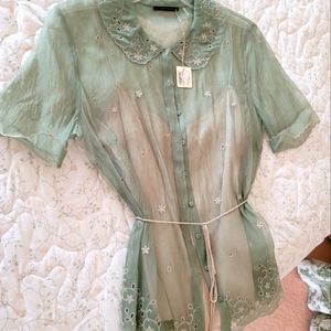 Elie Tahari M celadon blouse with silk ivory cami, embroidery and cut work. NWT